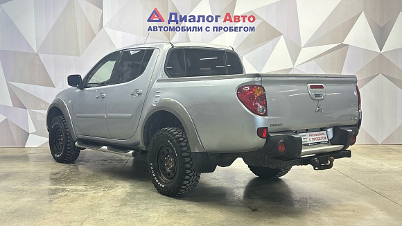 Mitsubishi L200 Intense, 2014 года, пробег 264000 км