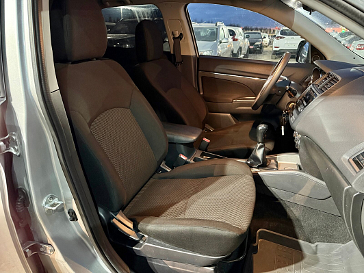 Mitsubishi ASX Invite, 2017 года, пробег 106000 км