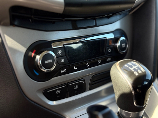 Ford Focus Trend, 2012 года, пробег 341900 км