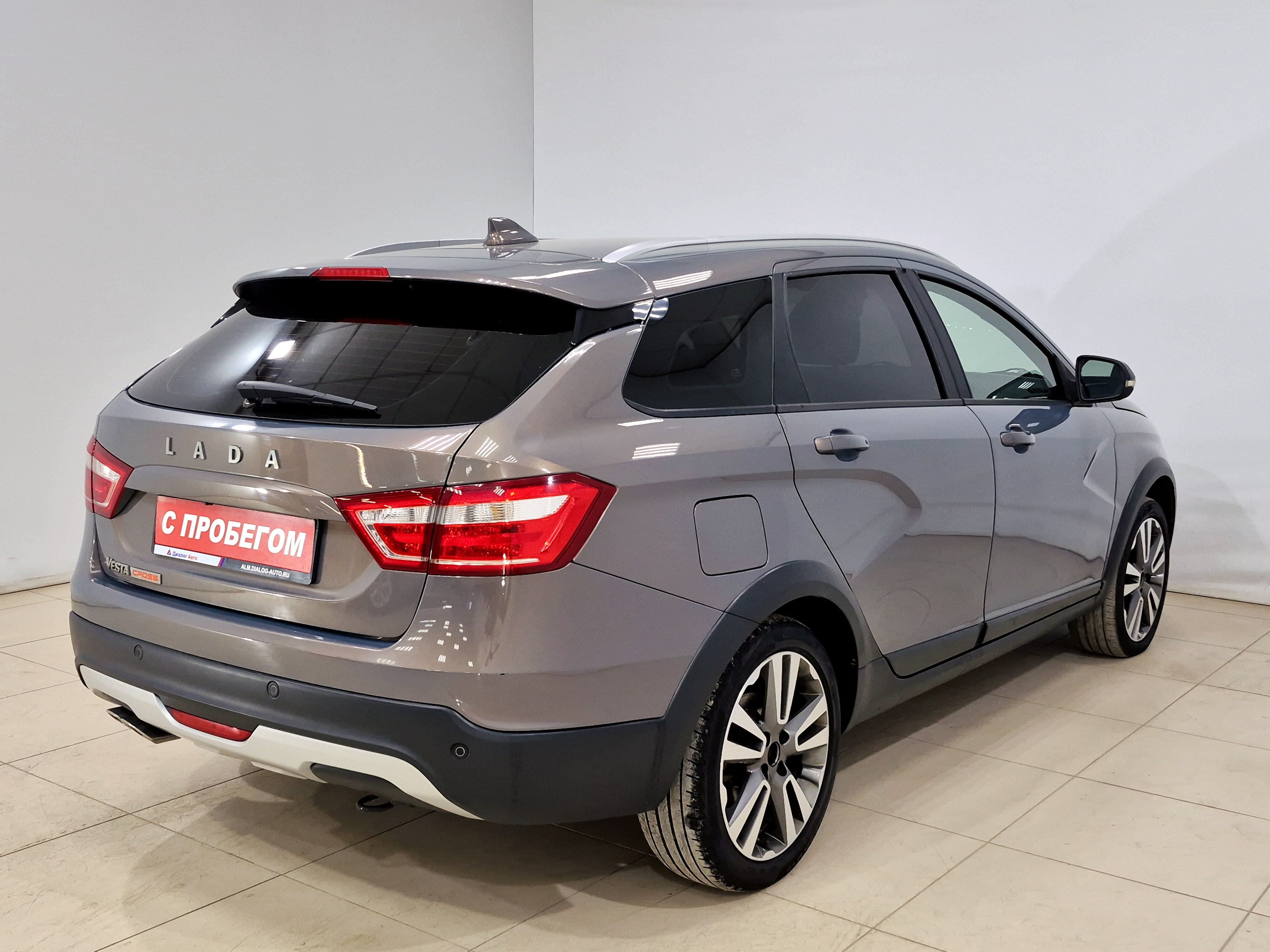 Lada (ВАЗ) Vesta Luxe, 2019 года, пробег 64169 км