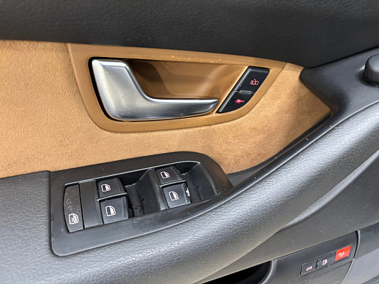 Audi A8, 2006 года, пробег 179064 км