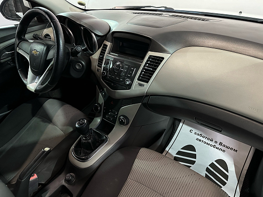 Chevrolet Cruze LS, 2011 года, пробег 244956 км