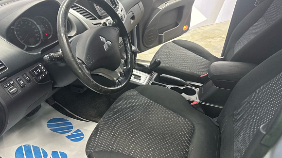 Mitsubishi L200 Intense, 2014 года, пробег 264000 км