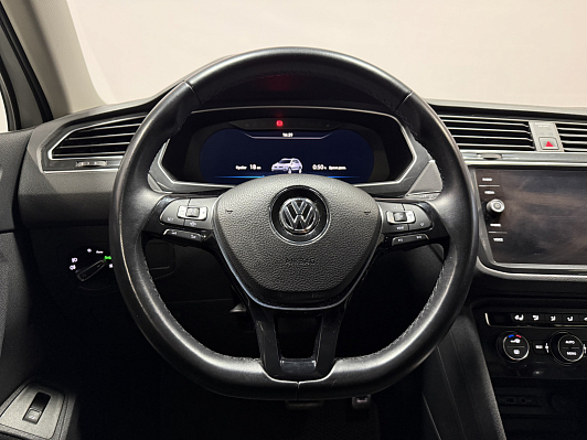 Volkswagen Tiguan All Inclusive, 2018 года, пробег 103000 км