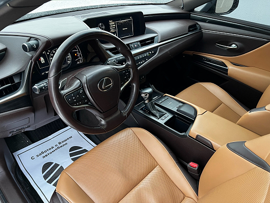 Lexus ES Luxury, 2019 года, пробег 98000 км