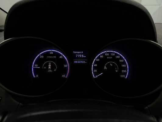 Hyundai ix35, 2012 года, пробег 227515 км