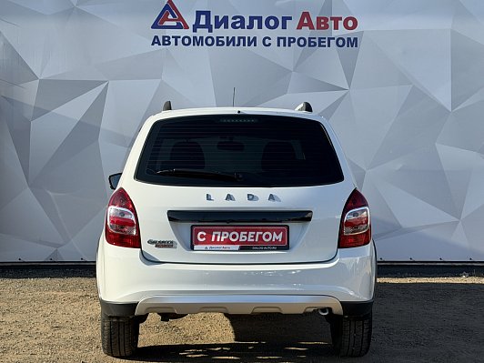 Mitsubishi Outlander Intense, 2014 года, пробег 117700 км