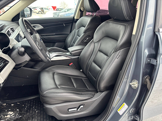 Geely Atlas Люкс + Yandex Auto, 2019 года, пробег 96000 км