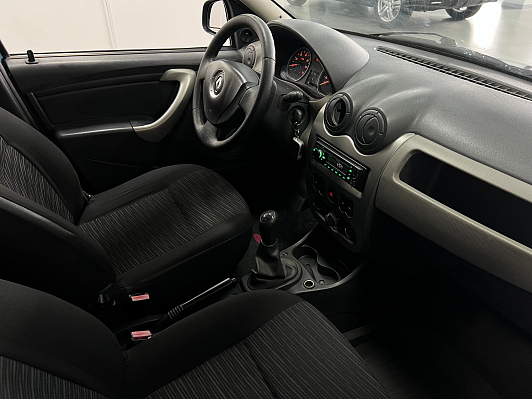 Renault Logan Prestige, 2012 года, пробег 111752 км