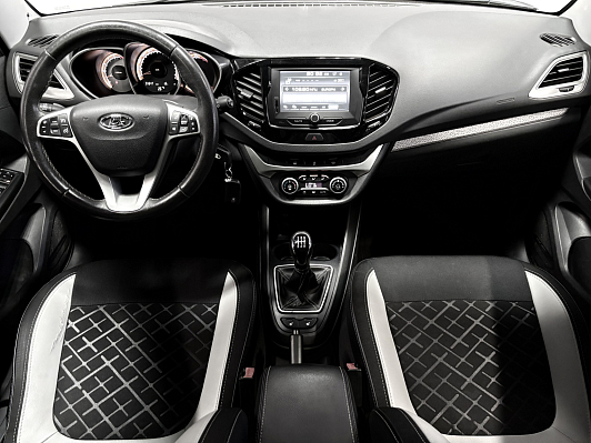 Lada (ВАЗ) Vesta Luxe Multimedia, 2020 года, пробег 91000 км