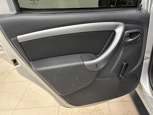 Renault Duster LE Adventure, 2013 года, пробег 230400 км