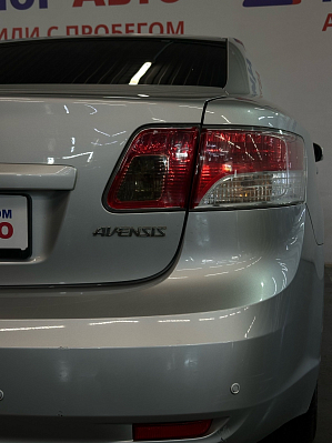 Toyota Avensis, 2009 года, пробег 204669 км