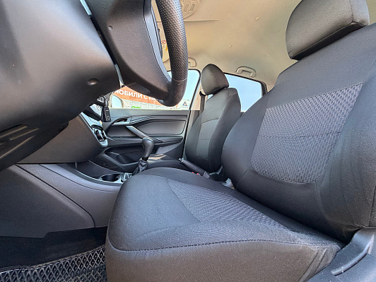 Lada (ВАЗ) Vesta Luxe Multimedia (2017-2019), 2019 года, пробег 124699 км