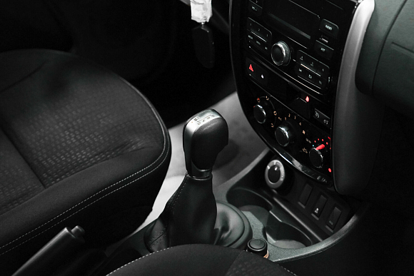 Nissan Terrano Elegance, 2019 года, пробег 20000 км