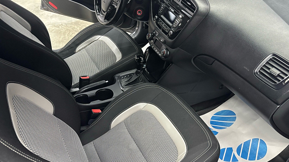 Kia Ceed Luxe, 2013 года, пробег 152000 км