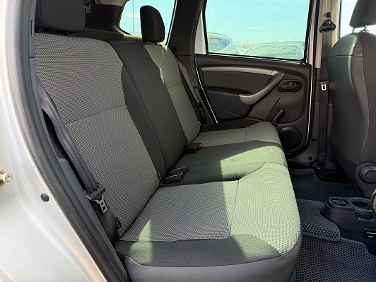 Renault Duster Expression, 2017 года, пробег 152000 км