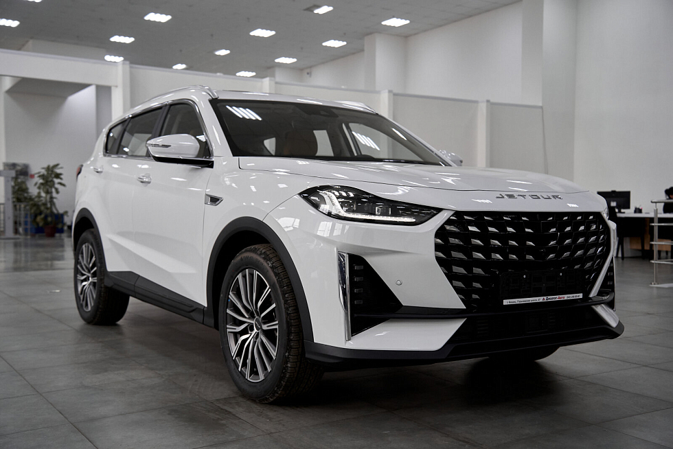 JETOUR X70 PLUS Luxury, черный