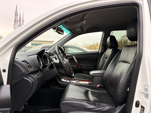 Toyota Highlander, 2011 года, пробег 146175 км