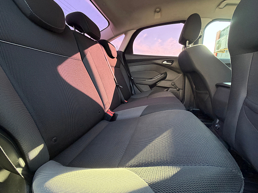 Ford Focus SYNC Edition, 2014 года, пробег 130000 км