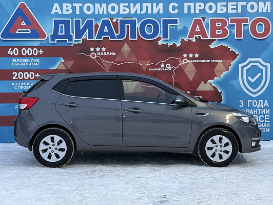 Kia Rio, 2015 года, пробег 112000 км