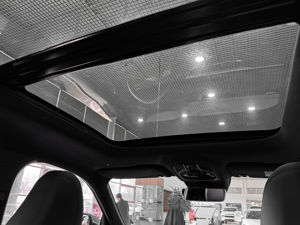 Geely Monjaro , серый