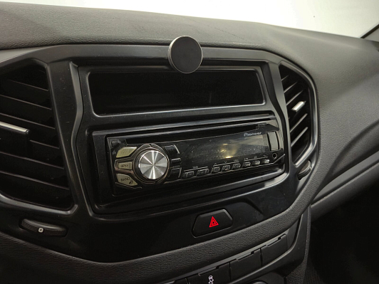 Lada (ВАЗ) Vesta Luxe EnjoY Pro Prestige, 2016 года, пробег 154030 км