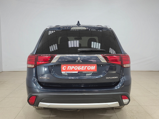 Mitsubishi Outlander Invite, 2018 года, пробег 147921 км