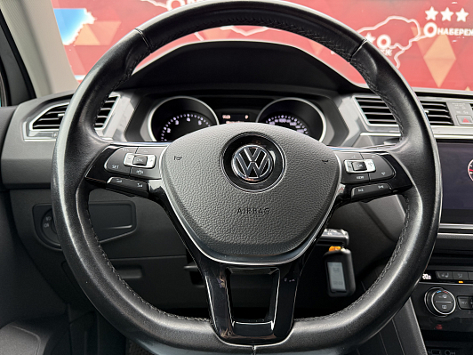 Volkswagen Tiguan Comfortline, 2019 года, пробег 117500 км
