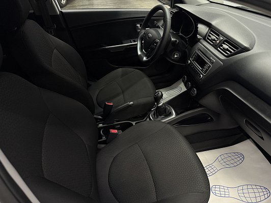 Kia Rio Luxe, 2016 года, пробег 84904 км