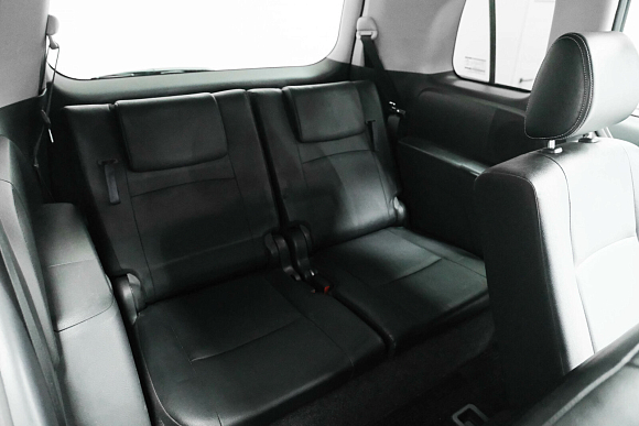 Toyota ISis, 2012 года, пробег 221686 км