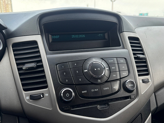 Chevrolet Cruze LS, 2010 года, пробег 255600 км