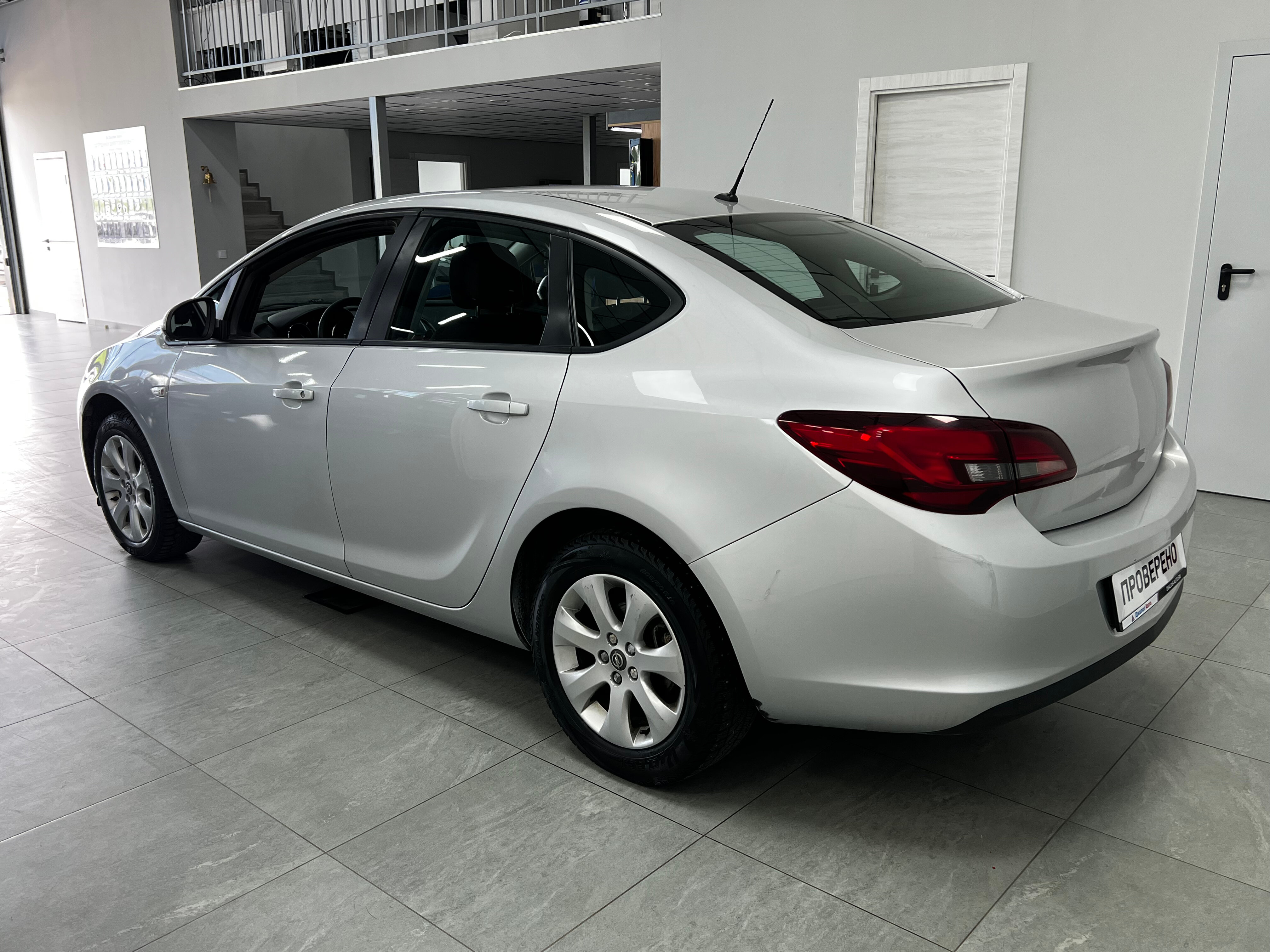 Opel Astra Enjoy, 2013 года, пробег 263847 км