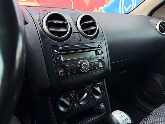 Nissan Qashqai XE, 2010 года, пробег 243000 км