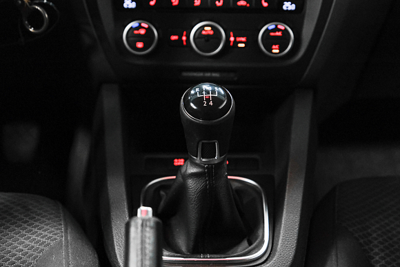 Volkswagen Jetta, 2014 года, пробег 167794 км