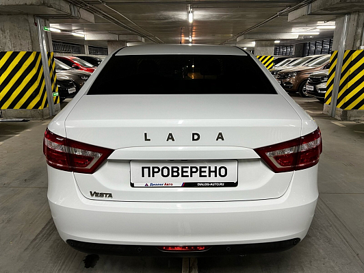 Lada (ВАЗ) Vesta Luxe, 2019 года, пробег 74000 км