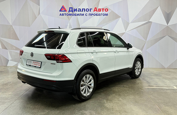 Volkswagen Tiguan CONNECT, 2020 года, пробег 111189 км