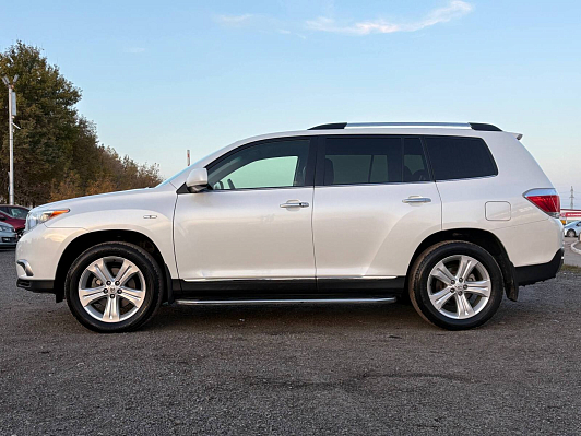 Toyota Highlander, 2011 года, пробег 146175 км