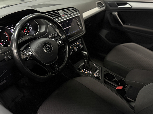 Volkswagen Tiguan, 2018 года, пробег 119000 км
