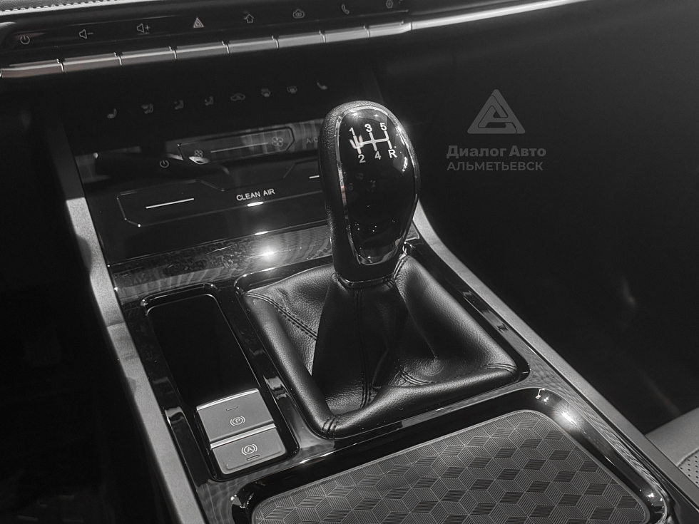 Chery Tiggo 4 MT Line, белый