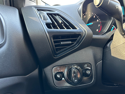 Ford Kuga Trend Plus, 2016 года, пробег 105000 км