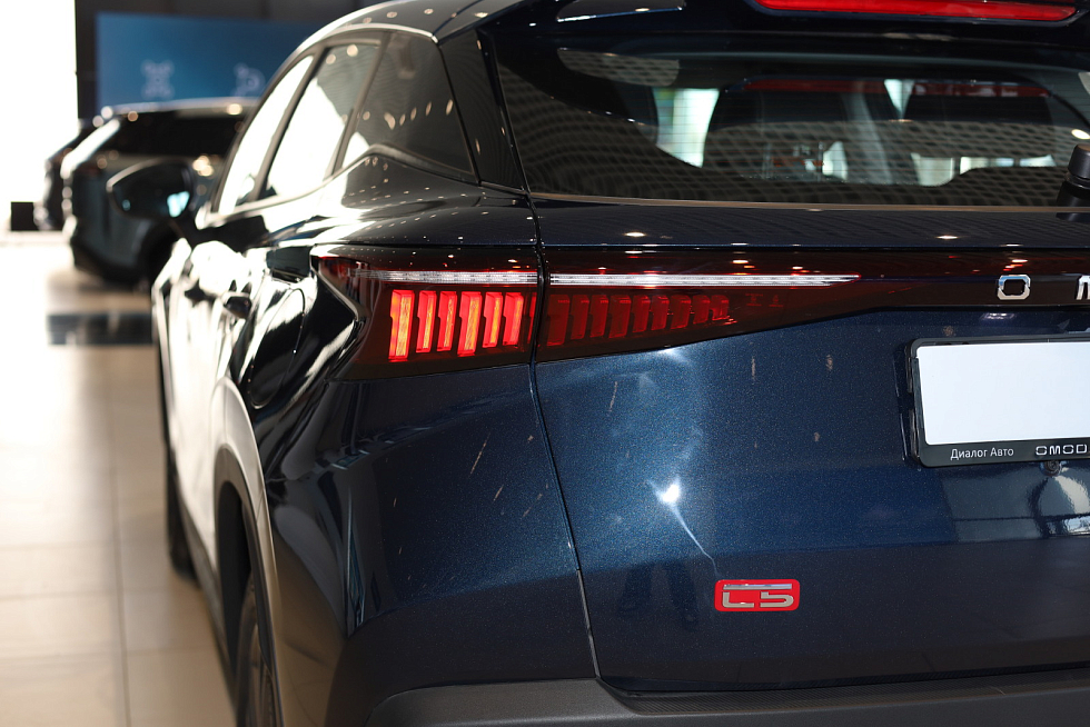 Omoda C5 Актив, синий