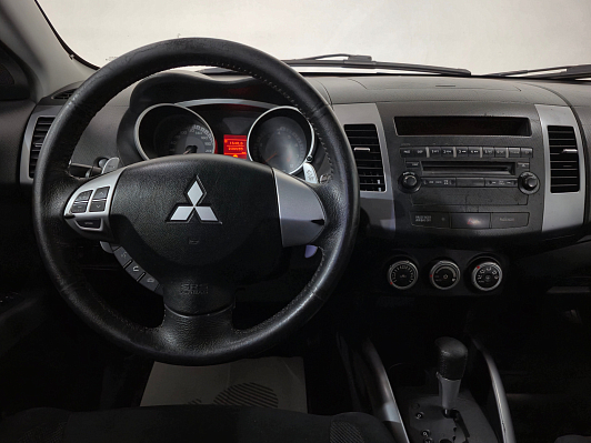Mitsubishi Outlander Invite, 2008 года, пробег 236597 км