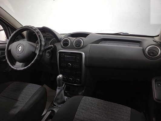 Renault Duster Expression, 2013 года, пробег 226926 км