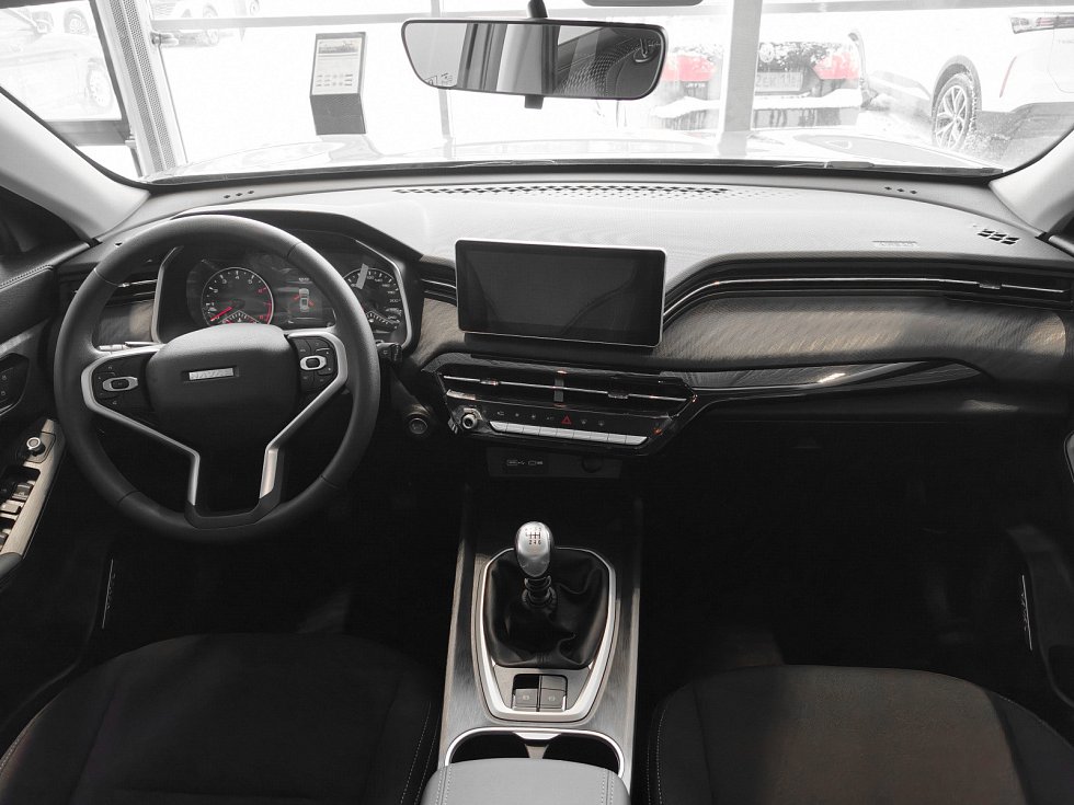 Haval Jolion Комфорт, белый