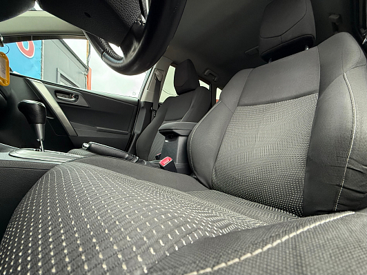 Toyota Auris, 2013 года, пробег 173600 км