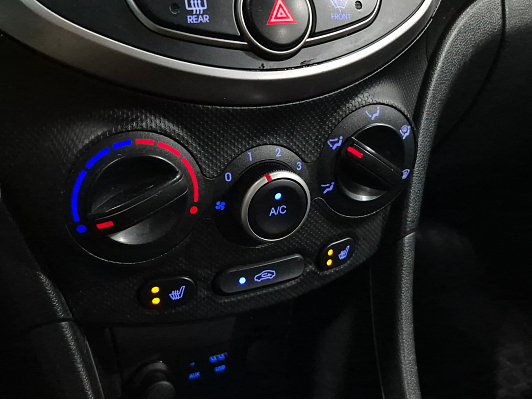 Hyundai Solaris Comfort, 2015 года, пробег 162097 км