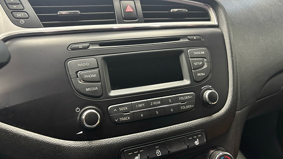 Kia Ceed Comfort, 2015 года, пробег 126108 км