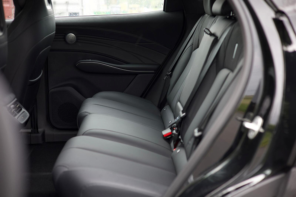 Omoda C7 Актив, черный