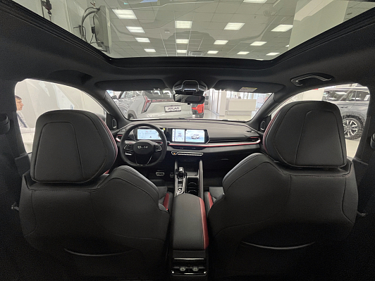Geely Coolray Flagship, белый