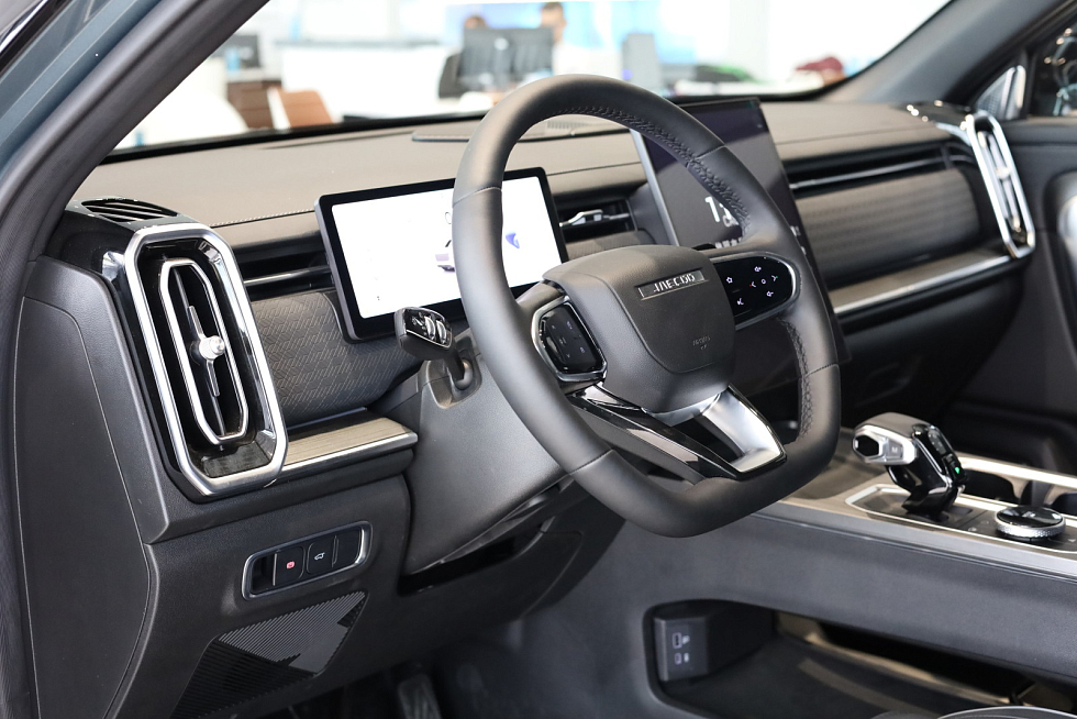Jaecoo J7 Active, зеленый